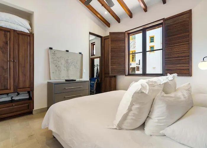 Bright Modern With Club Access And Walking Distance To The Сasa de vacaciones *